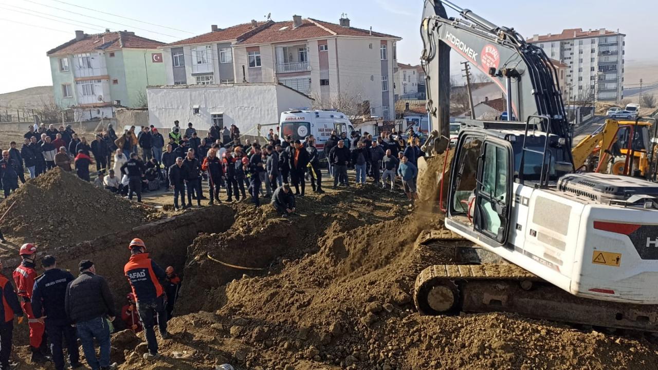 Ankara'da İnşaatta Meydana Gelen Göçük Sonucu 2 İşçi Hayatını Kaybetti