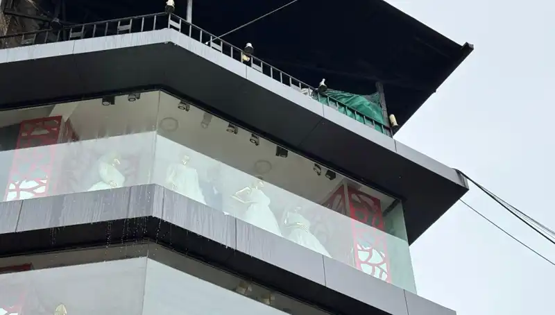 Giyim Mağazasında Korkutan Yangın: Şehir Ayaklanma Yaşadı