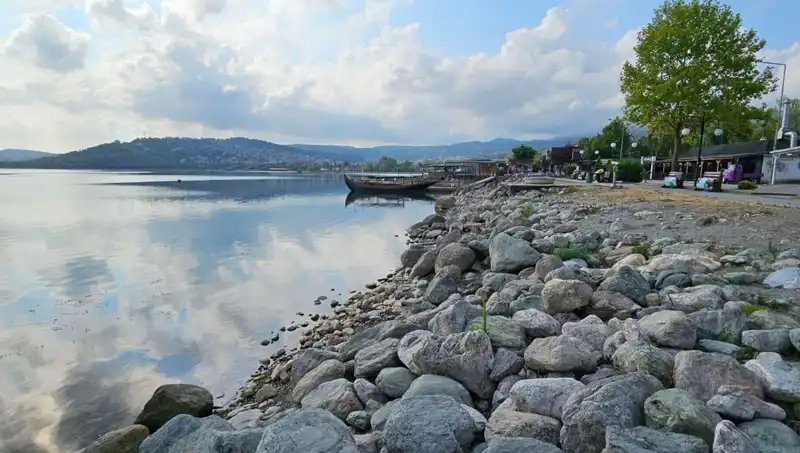 Sapanca Gölü'nde Alarming Water Level Decline: Causes and Consequences