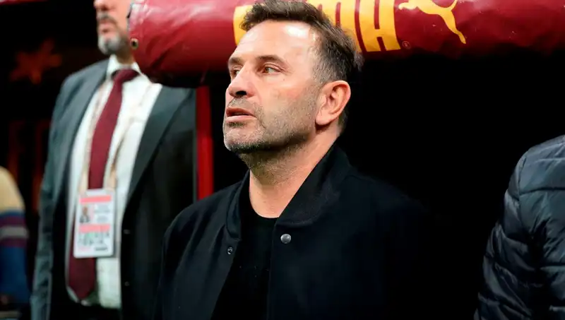 Galatasaray'da Okan Buruk'un Yaptığı Tek Değişiklik Takımı Nasıl Etkileyecek?