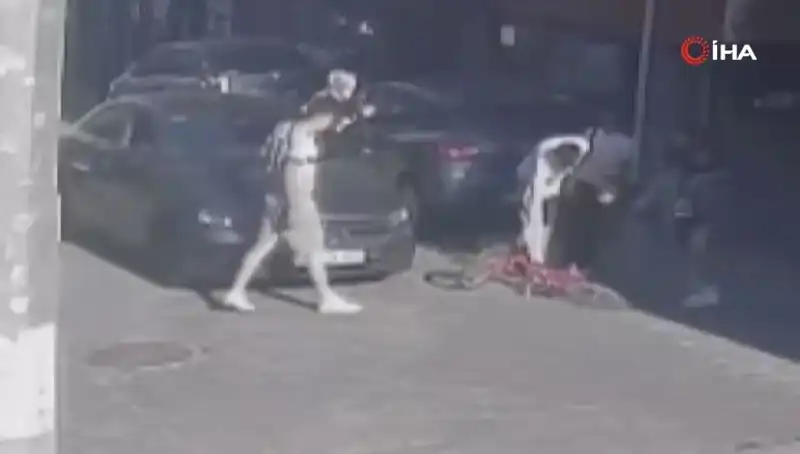 10 Yaşındaki Çocuğa Zorbalık: Bisikletini Vermediği İçin Tekme Tokat Dayak Yedi