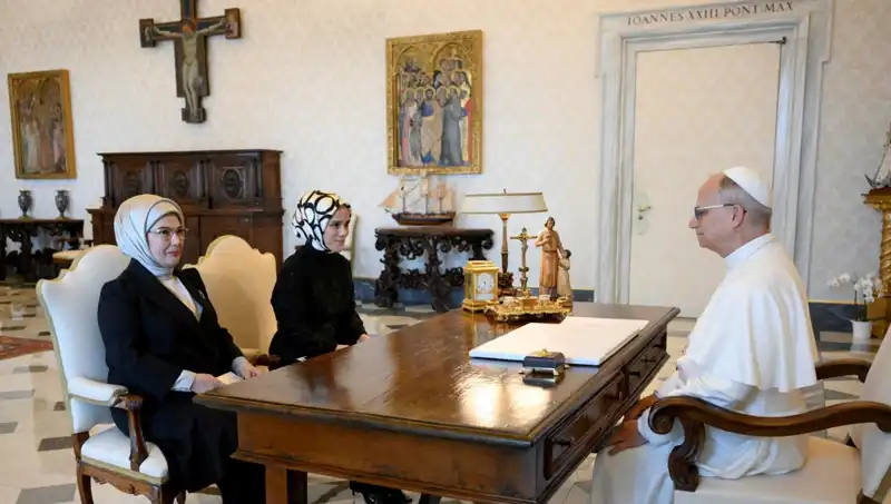 Emine Erdoğan ve Papa Leo Buluştu: Gazze Gündemi Ön Planda