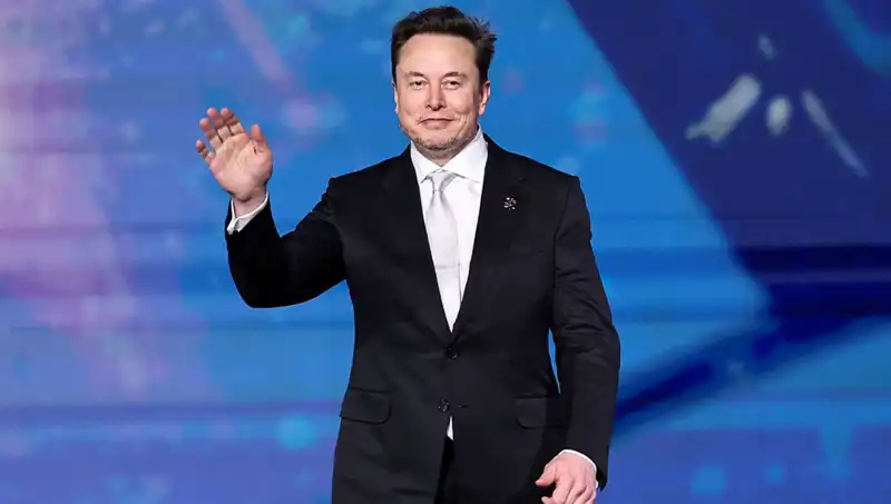 Tesla'nın Yeni Elektrikli Araç Stratejisi: Kendi "Canavarı" Rafa Kaldırıldı