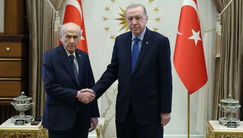 Cumhurbaşkanı Erdoğan ve Bahçeli'den Kritik Görüşme: Yeni Politika Hamleleri Yukarıya mı Yol Alıyor?