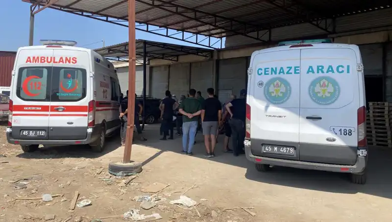 Marangozun Gizemli Ölümü: Sırrı Çözmeye Çalışanlar