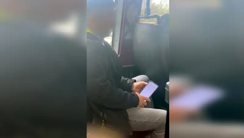 Minibüste Genç Kızı Taciz Eden Zanlı Sürücü Çabuk Yakalandı!