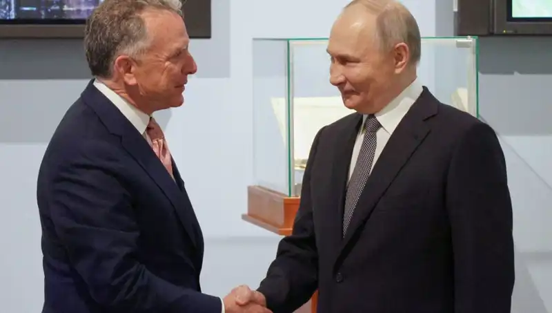 Putin ve ABD Arasındaki Dostluk İlişkisi: Moskova'daki Tarihi Görüşme
