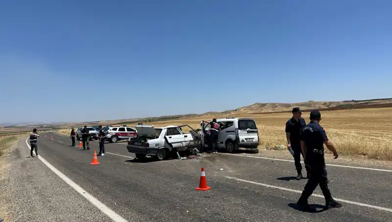 Adıyaman'da Feci Trafik Kazası: Dört Can Kaybı, Acı Dolu Anlar