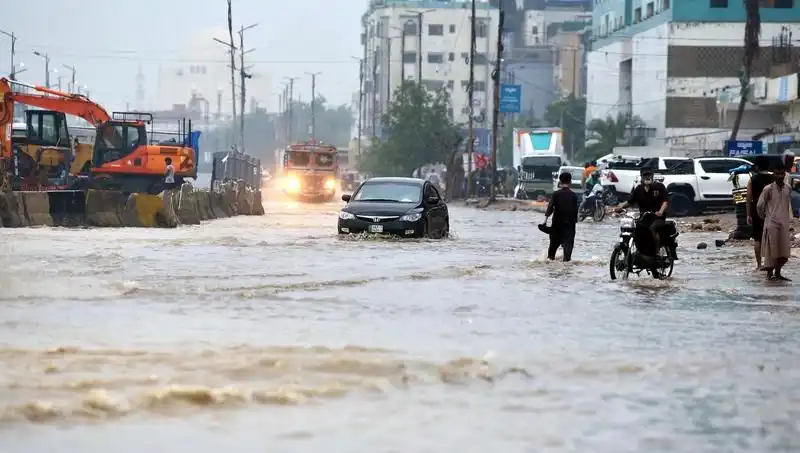 Pakistan’da Muson Yağmurları Felaketi: Can Kaybı Alarm Veriyor!