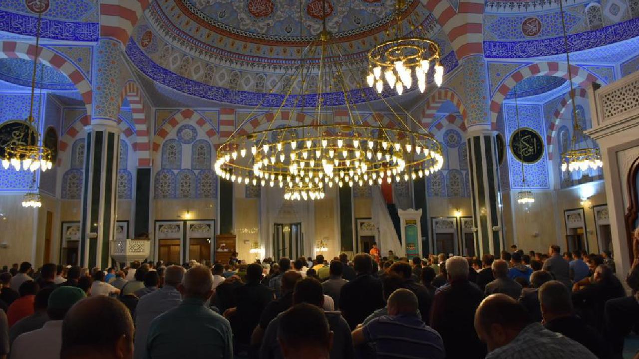 Regaib Kandili için özel ibadetler yapılacak