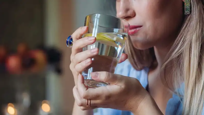 Aç Karnına 1 Litre Su İçmenin Sağlığınıza Katkıları