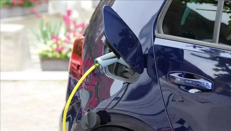 1500 Kilometre Menzil: Tesla’nın Rekorunu Kıran Yeni Elektrikli Araç