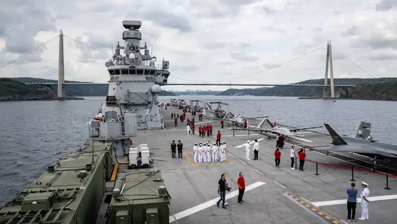 TCG Anadolu, Sarayburnu'ndan İlk Kez Yola Çıktı: Yeni Bir Dönem Başlıyor